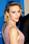 Scarlett Johansson Sexy Cleavage