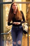 Sofia Vergara Sexy In Jeans