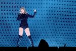Taylor Swift Wet Performance