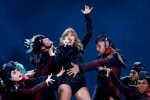 Taylor Swift Wet Performance