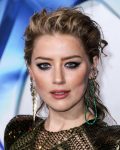 Amber Heard Sexy And Pantyless