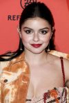 Ariel Winter Beautiful Cleavage