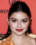 Ariel Winter Beautiful Cleavage