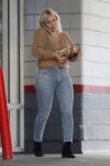 Hilary Duff Sexy Ass In Jeans