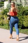 Iskra Lawrence Sexy Body