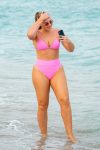 Iskra Lawrence Sexy Body In A Pink Bikini