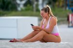 Iskra Lawrence Sexy Body In A Pink Bikini