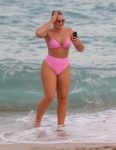Iskra Lawrence Sexy Body In A Pink Bikini