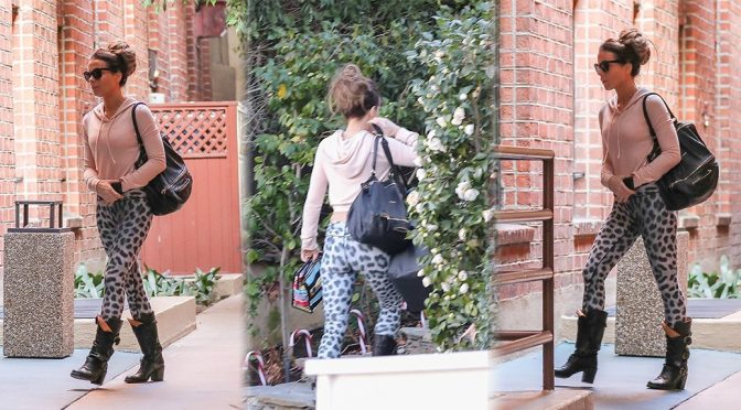 Kate Beckinsale – Candids in Beverly Hills