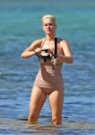 Katy Perry Sexy Body In A Swimsuit