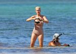 Katy Perry Sexy Body In A Swimsuit