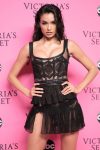 Kelly Gale Big Cleavage