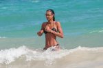 Lais Ribeiro Sexy Bikini Body