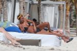 Lais Ribeiro Sexy Bikini Body