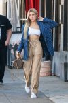 Madison Beer Sexy Braless Pokies