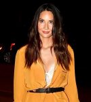Olivia Munn Sexy Cleavage