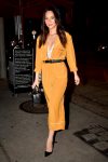 Olivia Munn Sexy Cleavage