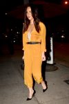 Olivia Munn Sexy Cleavage