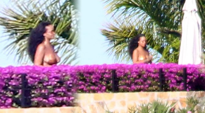 Rihanna – Bikini Candids in Los Cabos