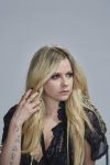 Avrile Lavigne Pretty For Guardian Photoshoot