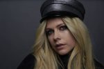 Avrile Lavigne Pretty For Guardian Photoshoot