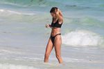 Delilah Belle Hamlin Sexy In Small Bikini