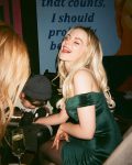 Dove Cameron Sexy