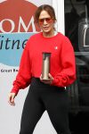 Jennifer Lopez Sexy In Leggings
