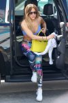 Jennifer Lopez Sexy In Sports Bra
