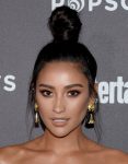 Shay Mitchell Sexy Legs