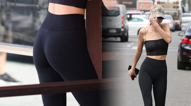 Kendall Jenner – Sexy Ass in Leggings at Cheesecake Factory in Beverly Hills