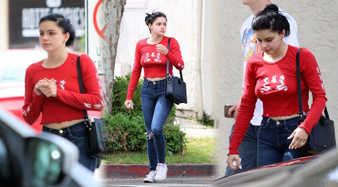 Ariel Winter – Braless Pokies in Los Angeles