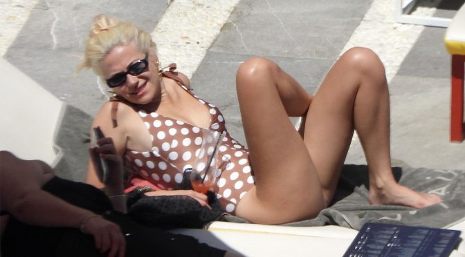 Pixie Lott – Sexy Swimsuit Candids in Ibiza