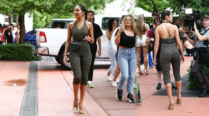 Olivia Culpo – Sports Illustrate Casting Call in Miami