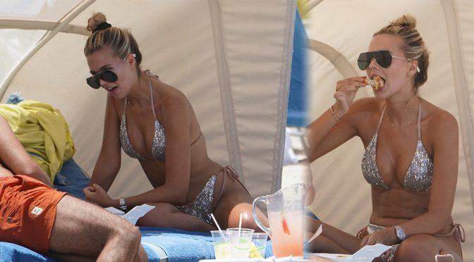 Sandra Kubicka in a Bikini on the Beach in Miami