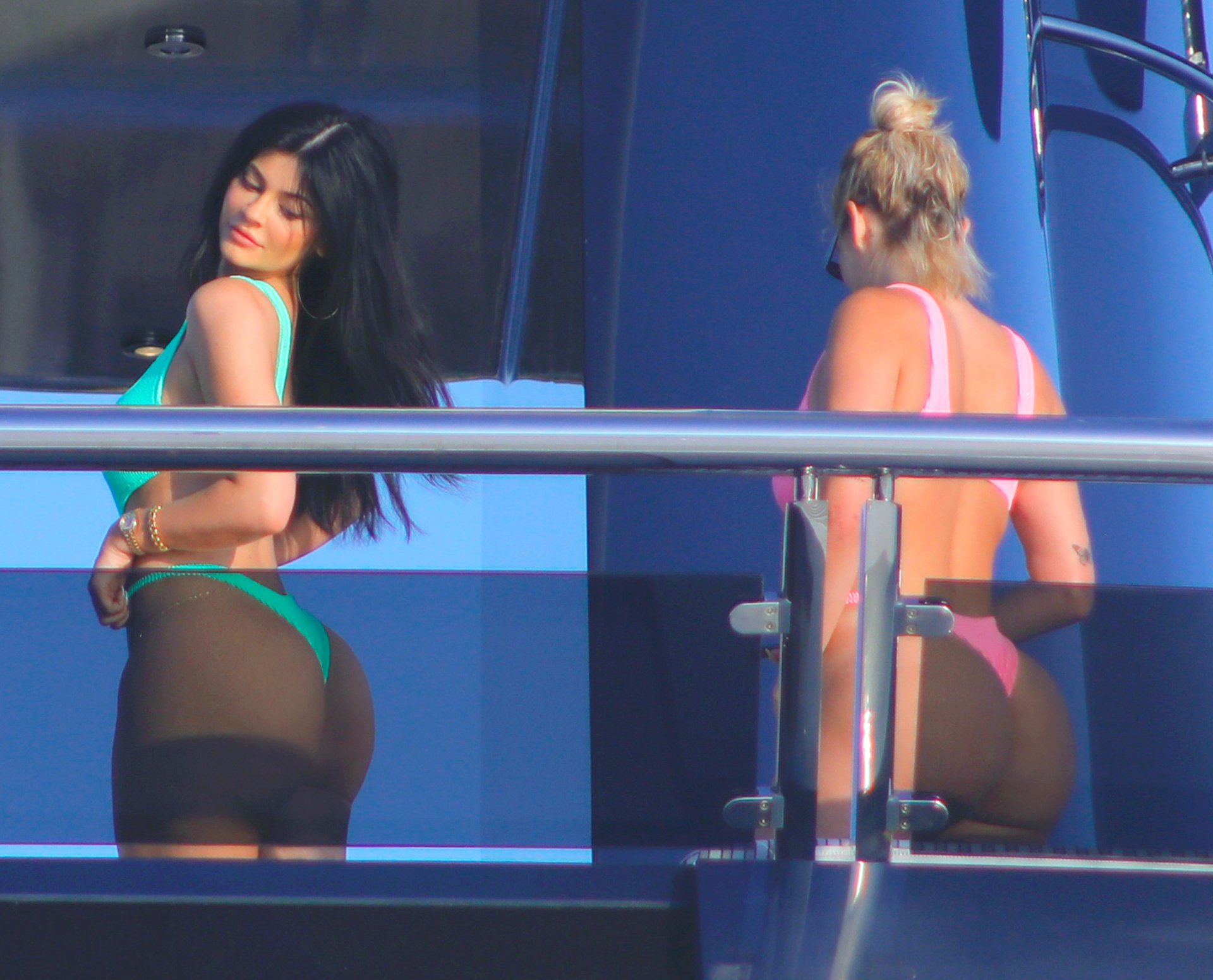 Kylie Jenner in Sexy Swimsuit on a Yacht in Saint-Tropez. 
