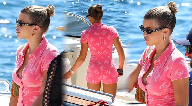 Sofia Richie – Sexy Candids in France