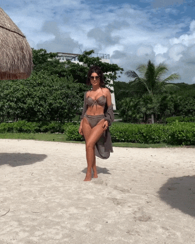 India Reynolds Sexy Bikini