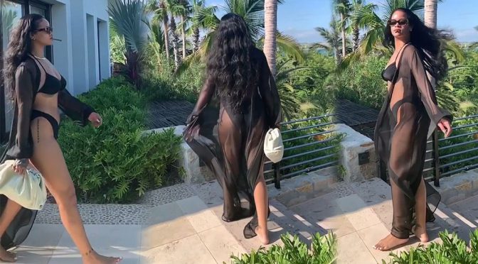 Rihanna – Black Tiny Bikini Video