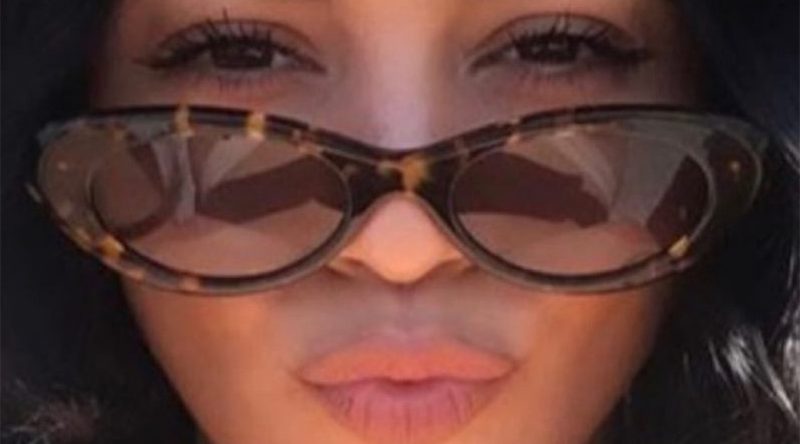 Vanessa Hudgens – Accidental Topless Selfie