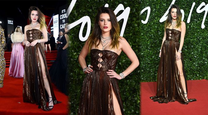 Bella Thorne – Sexy Legs at Fashion Awards in London