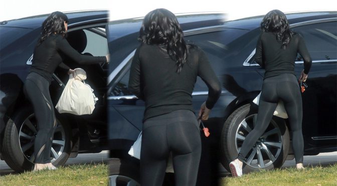 Ariel Winter – Sexy Ass in Tight Leggings Out in Los Angeles