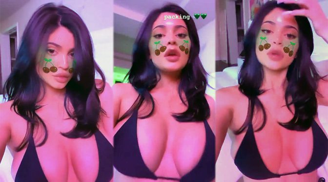 Kylie Jenner – Big Sexy Boobs in a Bikini Bikini Top (Video)