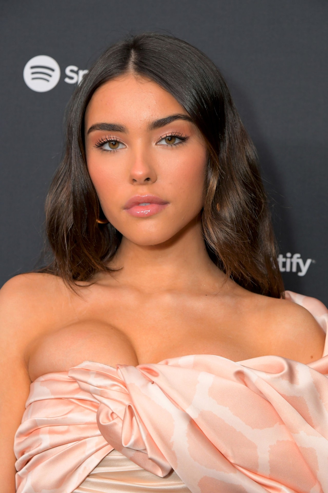 Madison Beer - Sexy Boobs and Legs at Spotify "Best New Artist" P...