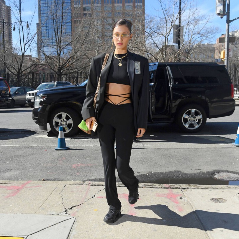 Bella Hadid Braless Pokies