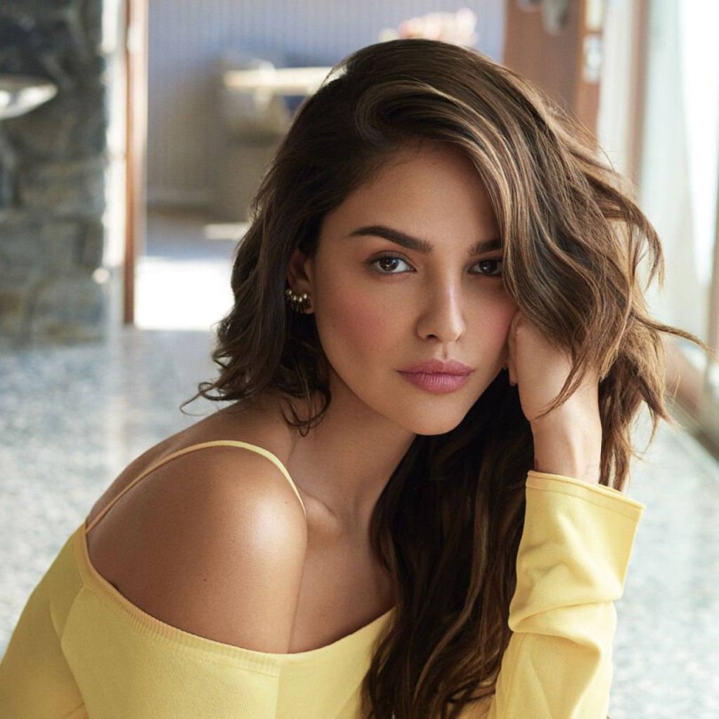 Eiza Gonzalez Beautiful Photoshoot