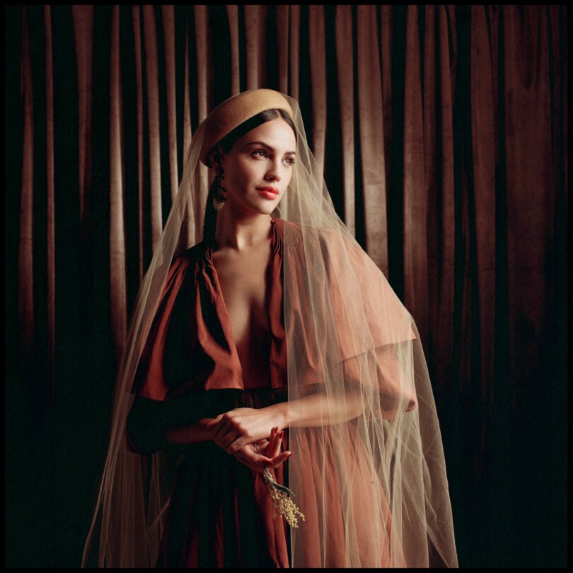 Eiza Gonzalez Contentmode
