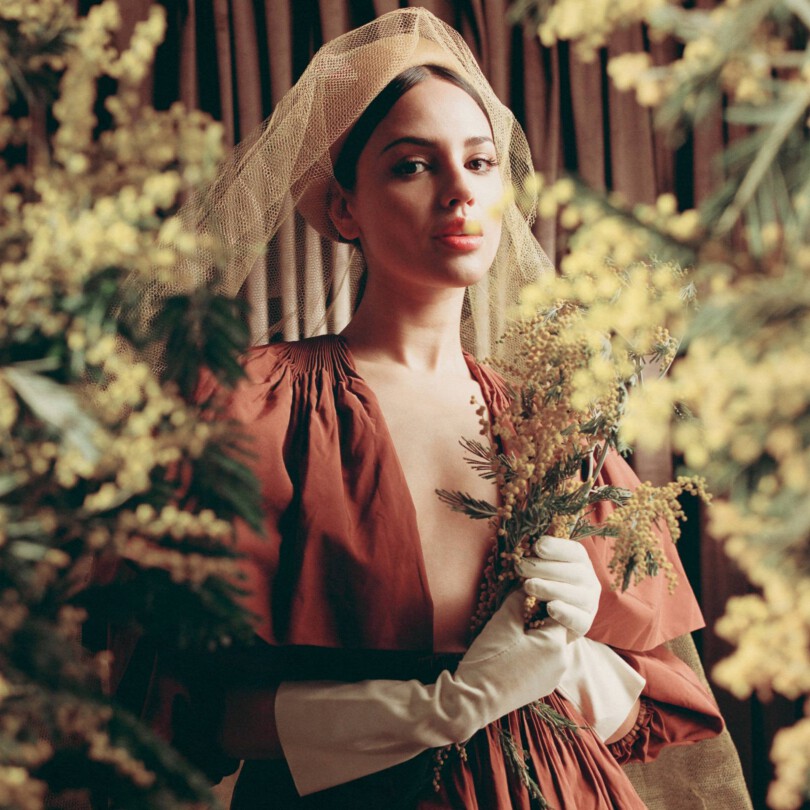 Eiza Gonzalez Contentmode