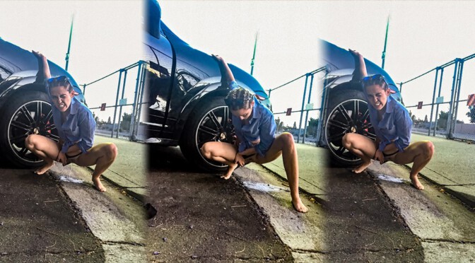 Miley Cyrus – Pantyless Personal Pictures (NSFW)