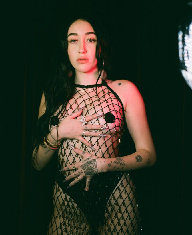 Noah Cyrus Sexy Braless Boobs